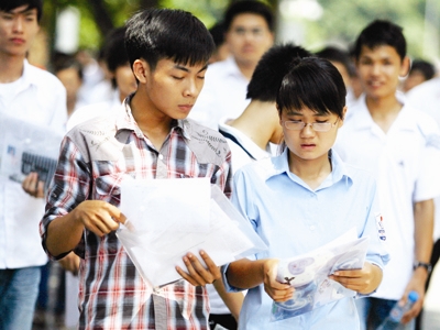 Thí sinh dự thi