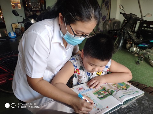 Cô gia sư dạy kèm tại quận 9 tphcm