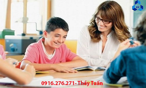 Gia sư giúp các em củng cố kiến thức