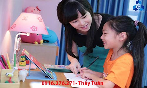 Trung tâm gia sư đồng hành cùng con học tập